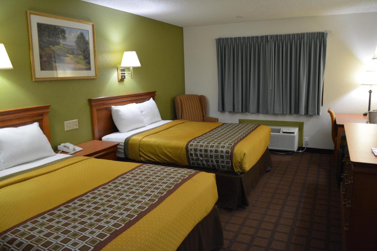 Bloomer Inn & Suites Exteriör bild