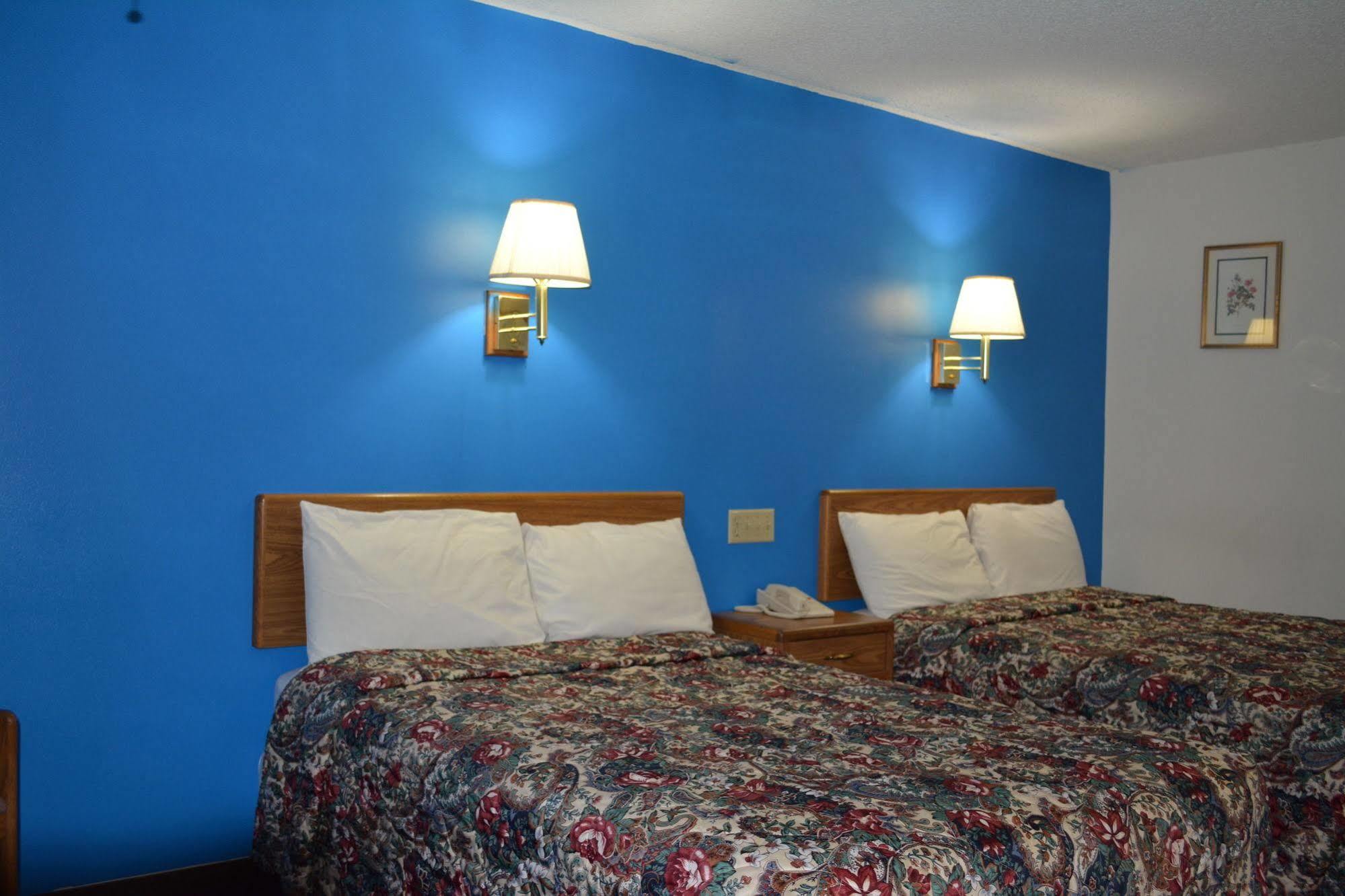 Bloomer Inn & Suites Exteriör bild